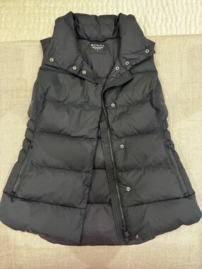 Athleta Black Quilted Puffer Vest with High Collar